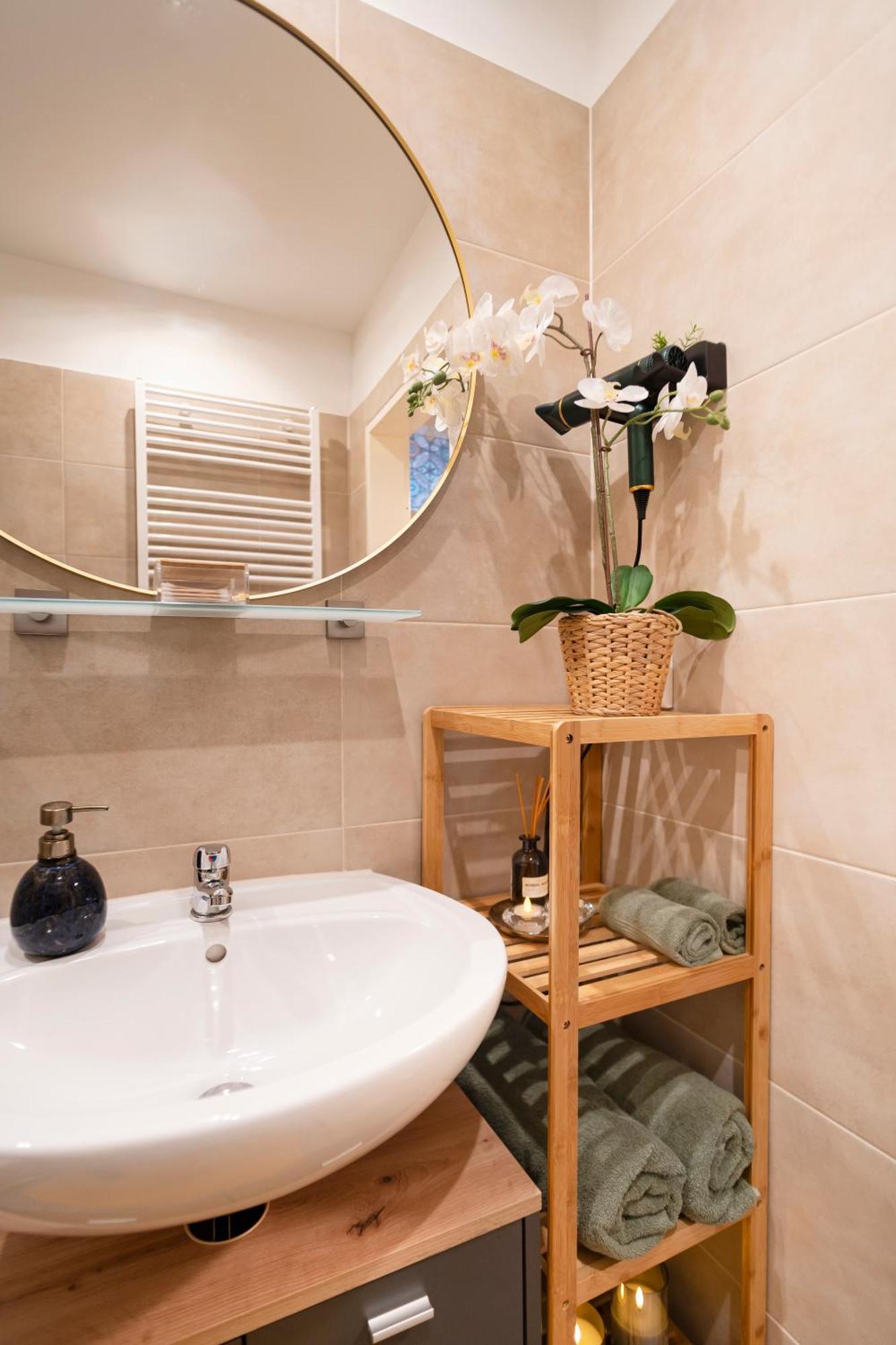 Premium Apartment Inspiriert Von Marilyn Monroe-Bremen City Center Exterior foto